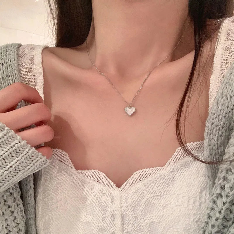 Shiny Butterfly Necklace Ladies Exquisite Double Layer Clavicle Chain Necklace Jewelry for Ladies Gift